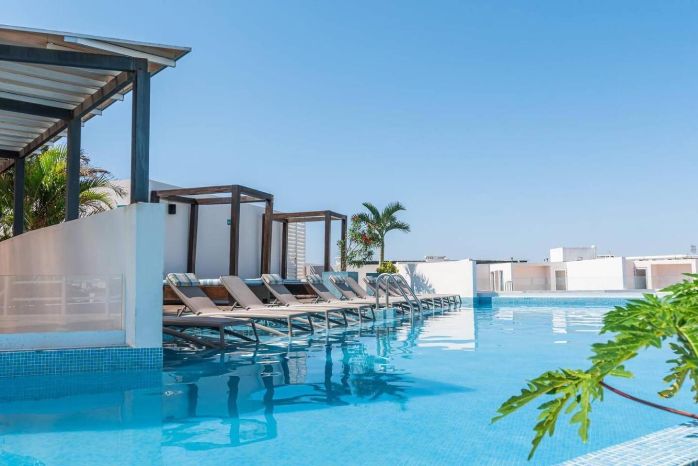 Private Rooftop, 1br Ph, 2ba, Sauna, Gym, Pool Apartamento *
